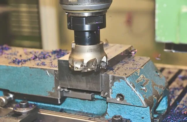 Manufacturer Product Videos, image of manufacturing (milling cutters)